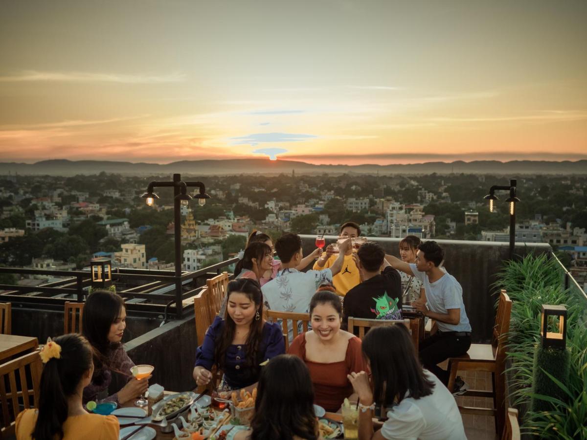 The Hotel Nova Mandalay Luaran gambar