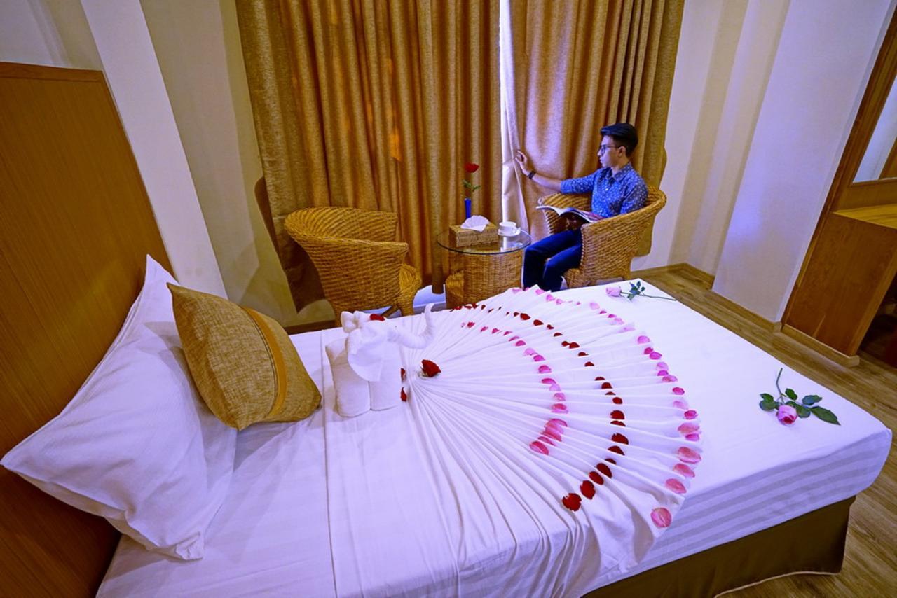 The Hotel Nova Mandalay Luaran gambar