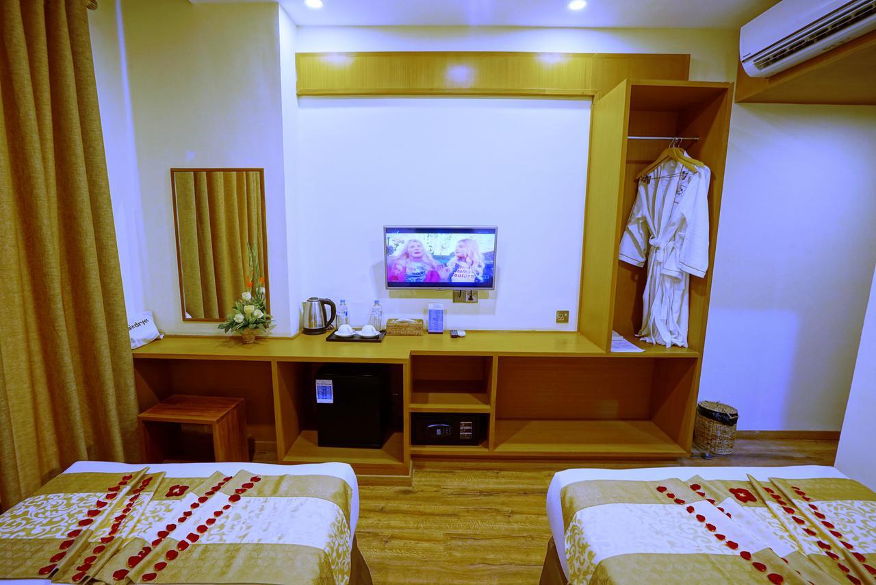 The Hotel Nova Mandalay Luaran gambar