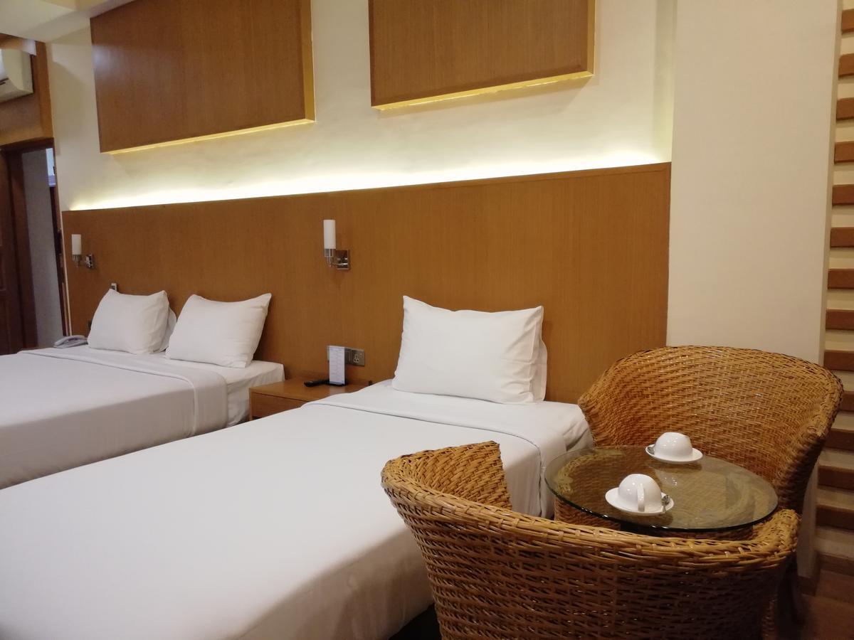 The Hotel Nova Mandalay Luaran gambar
