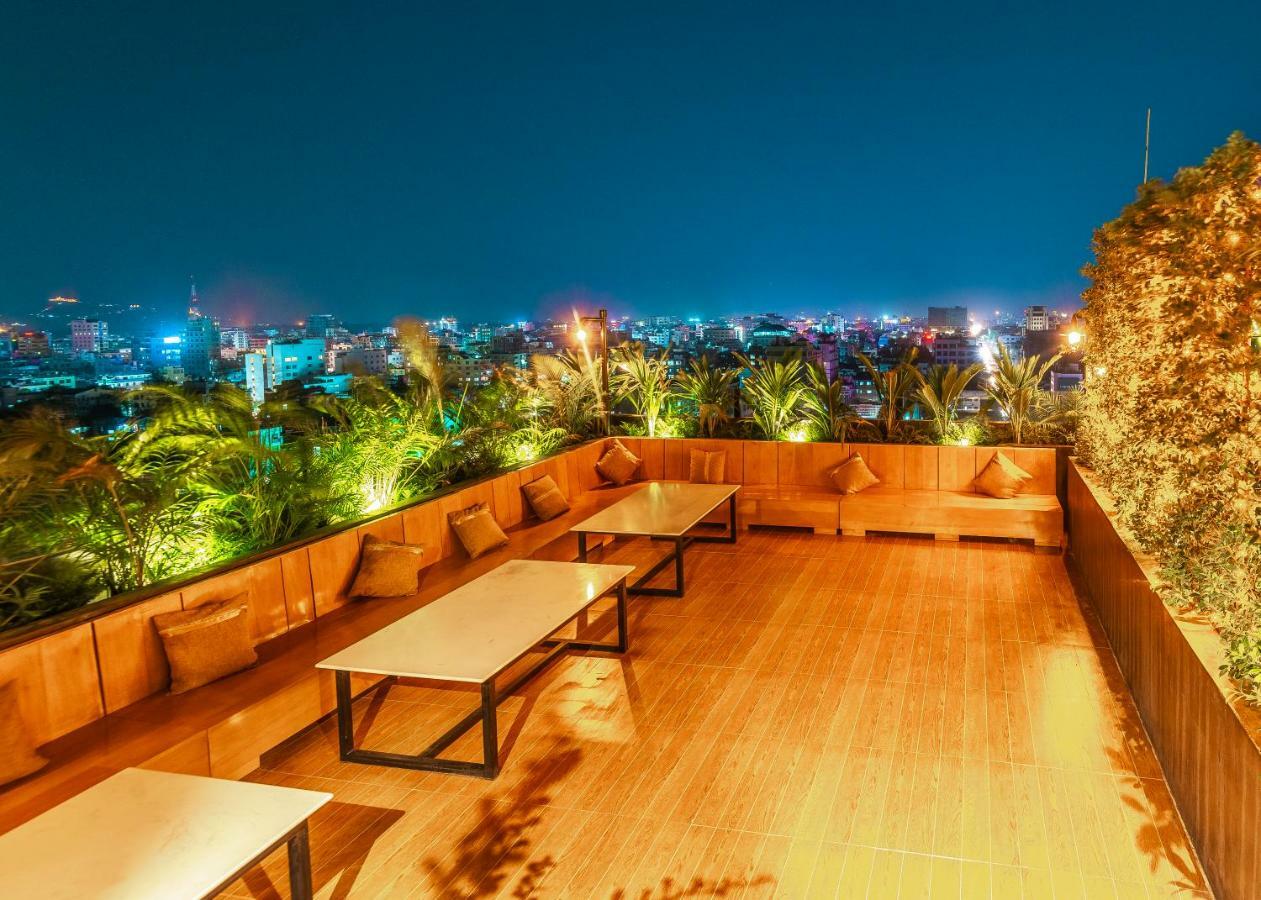 The Hotel Nova Mandalay Luaran gambar