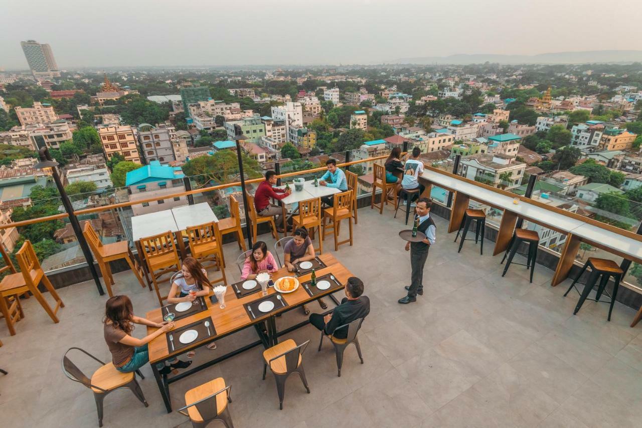The Hotel Nova Mandalay Luaran gambar