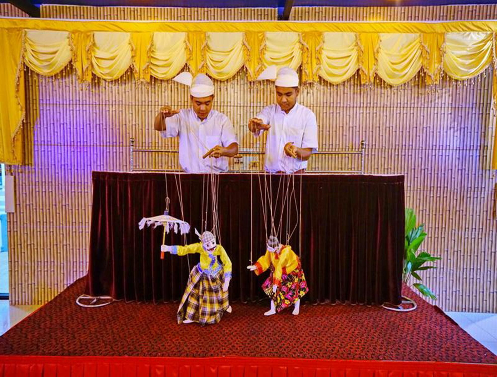 The Hotel Nova Mandalay Luaran gambar