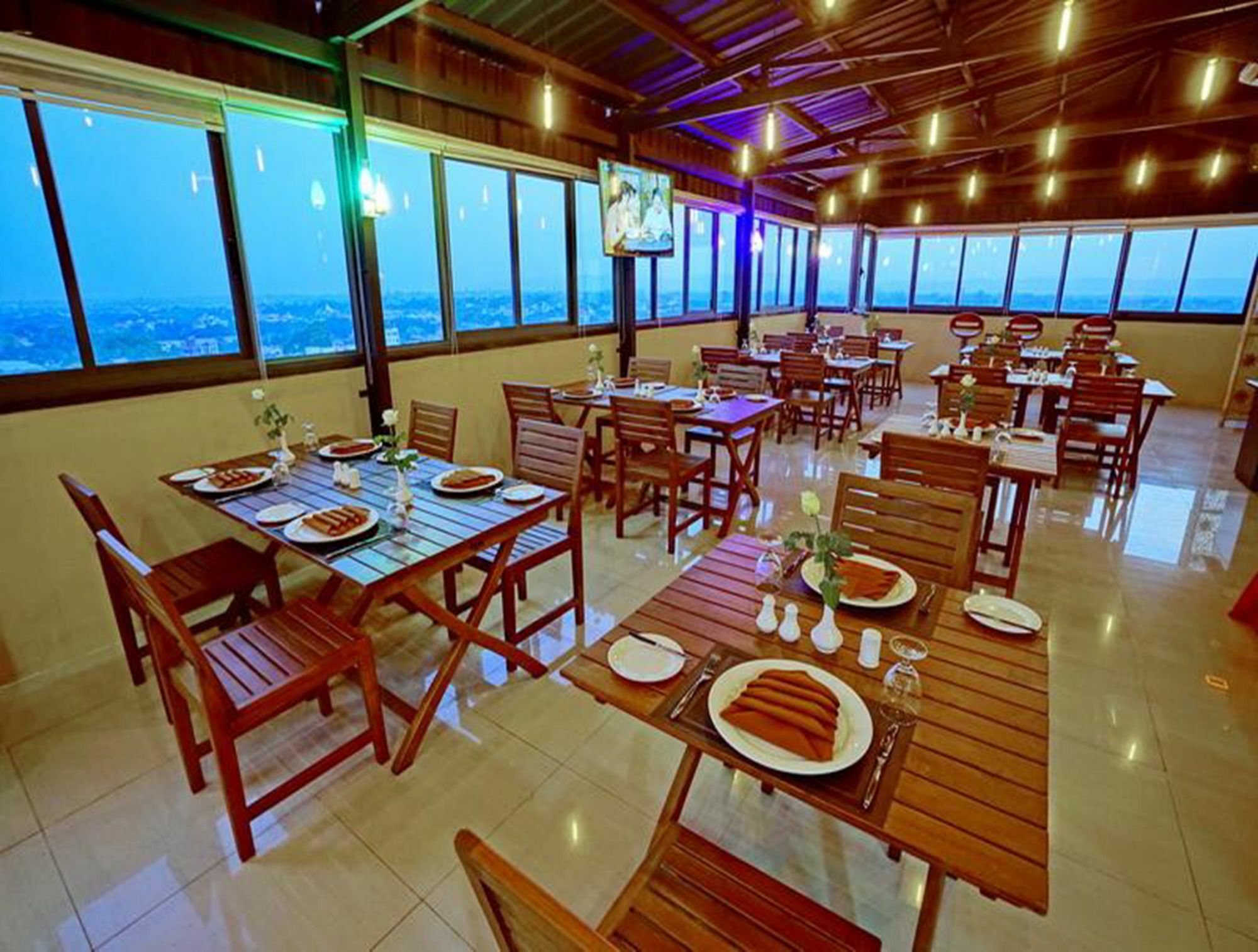 The Hotel Nova Mandalay Luaran gambar