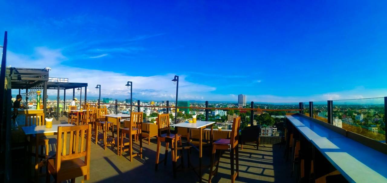 The Hotel Nova Mandalay Luaran gambar